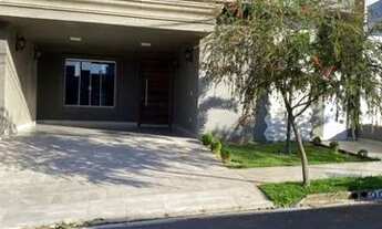 Imagem 2: Casa de condomínio para aluguel possui 180 metros quadrados com 3 quartos