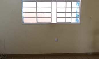 Imagem 3: Casa Consolacao.3 qtos.02 vgs.100m2.var.Quintal Bem Amplo.Terraco.Prox Grafica ES.R$ 2500