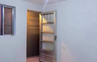 Imagem 3: CASA A VENDA NA SUSSUARANA!! PX: Rua Ana Maria