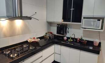 Imagem 2: Linda casa com três quartos sendo um suíte no Res. Parque das Flores