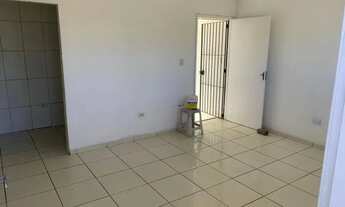 Imagem 2: Alugo ótima casa no Janga na avenida, 3 quartos (1 suíte), sala ampla e terraço