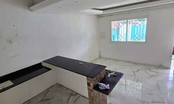 Imagem 2: CASA C/ PISCINA, PARQUE 10 - EXCELENTE OPORTUNIDADE