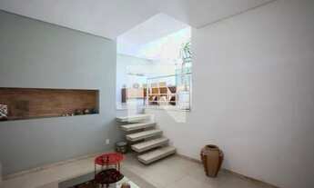 Imagem 2: Casa à Venda - União, 4 Quartos, 303 m2