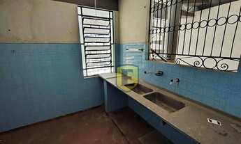 Imagem 6: Casa duplex bem localizada na Vila Passos/Monte Castelo