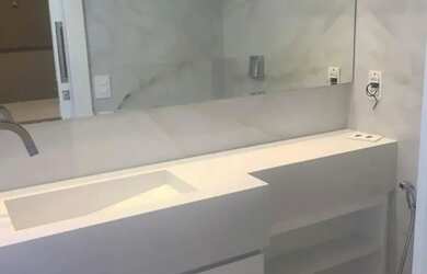 Imagem 3: Imóvel para aluguel possui 75 metros quadrados com 2 quartos em Praia do Canto - Vitória