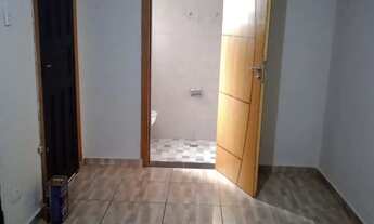 Imagem 7: Alugo dependência , fundos a 70 metros da av rio branco