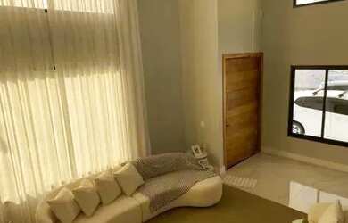 Imagem 2: Oportunidade - Casa em Condomínio - Urbanova - Condomínio Colinas do Paratehy - 3 Dormitór