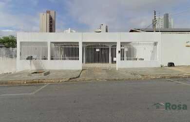 Imagem 7: Imóvel Amplo à Venda para Fins Residencial e Comercial, com 4 Quarto(s), sendo 1 Suíte, pi