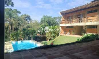 Imagem 2: Casa de Alto Padrão Fazendinha 4 Suítes e Piscina por R$ 2.800.000,00 - Granja Viana