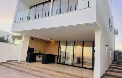 Imagem 3: Imóvel para venda possui 220 metros quadrados com 3 quartos