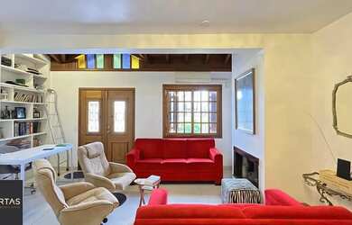 Imagem 4: Casa 3D com 2 suítes e piscina