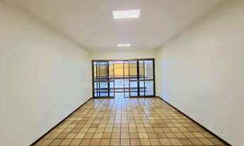 Imagem 2: Apartamento de 212m² com 03 quartos à venda - Centro