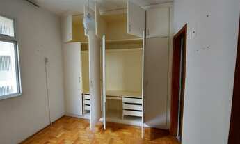 Imagem 7: Px Imprensa Oficial vazio de frente reformado