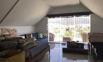 Imagem 4: Casa de condomínio para venda possui 350 metros quadrados com 4 quartos