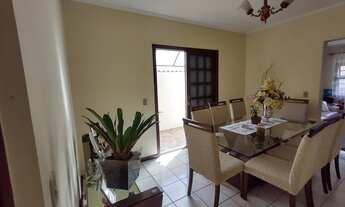 Imagem 2: Sobrado a venda na Vila Suissa em Mogi das Cruzes