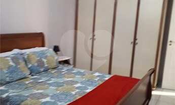 Imagem 7: 02 Dormitórios, Suíte, e mais 01 Suíte na Área de Serviço, Canal 7 Ponta da Praia, Santos