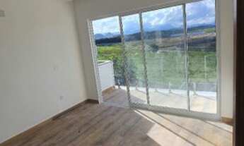 Imagem 2: Casa duplex 04 quartos sendo um suíte, com piscina; Vale dois cristais Macaé RJ!