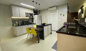 Imagem 2: Apartamento 4 quartos, Alto padrão,Elevador,Portaria, 2 vagas de garagem , Ponta da Praia