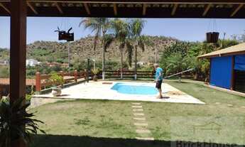 Imagem 3: Chácara para VENDA com 303 m2 construídos e terreno de 950 metros, com 3 quartos e lareira