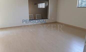 Imagem 2: Sobrado para venda tem 245 metros quadrados com 6 quartos