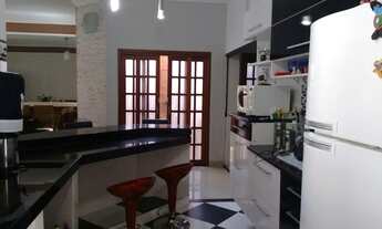 Imagem: Casa com 3 dormitórios à venda, 180 m²