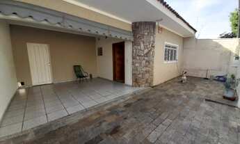 Imagem: Casa à Venda no Jd. Urupês