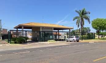 Imagem 6: Casa de condomínio térrea para venda possui 211 metros quadrados com 3 quartos