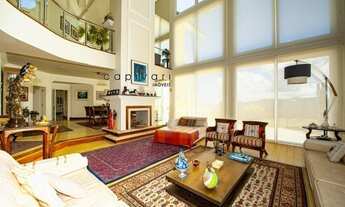 Imagem 5: Casa Cinematográfica à venda, Campos do Jordão, 6 suítes, vista panorâmica