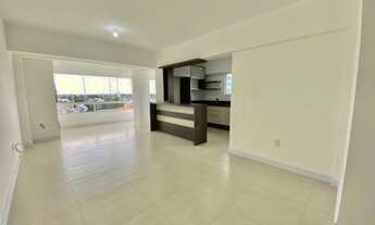 Imagem 2: Na Avenida da Santinha!!