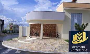 Imagem 2: Casa térrea com 3 dormitórios e Piscina - Cond. Golden Park