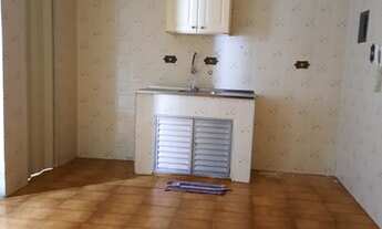 Imagem 5: Ótimo Quarto e Sala SV próximo ao mar e Shopping Brisamar com garagem demarcada, vazio