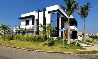 Imagem: Sobrado de esquina, 5 quartos no Condomínio