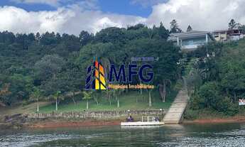 Imagem: Lindíssima Casa Beira da Represa em Ibiuna