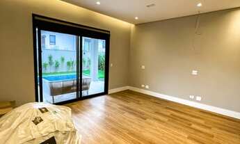 Imagem 2: Casa de condomínio para venda possui 235 metros quadrados com 3 quartos