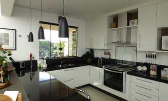 Imagem 6: Casa de condomínio sobrado para venda possui 234 metros quadrados com 4 quartos