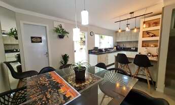 Imagem 2: VENDO CASA 4 DORM BALNEÁRIO CAMBORIÚ