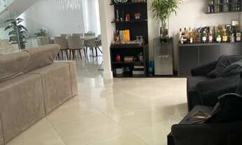 Imagem 2: Casa para Aluguel Semi Mobiliada em Alphaville Condomínio Residencial 5 Alphaville com 5 Q