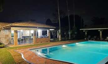 Imagem 4: Casa de luxo dentro de condomínio