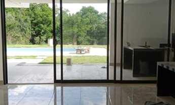 Imagem 6: Casa de condomínio sobrado para venda possui 500 metros quadrados com 4 quartos