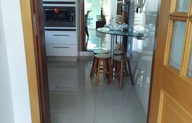 Imagem 6: SOBRADO COM 3 QUARTOS E PISCINA - VENDA OU TROCA