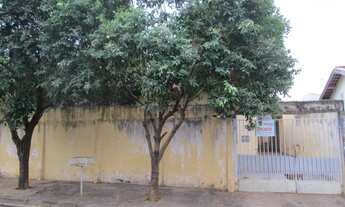 Imagem: CASA RESIDENCIAL 3 DORMITÓRIOS SENDO 1