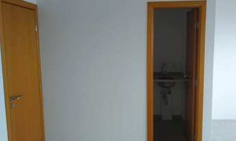 Imagem 6: Sala comercial no centro de Jacareí. Nova, ainda no contrapiso. Banheiro, interfone, pintu