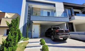 Imagem: Belíssimo sobrado à venda no Condomínio