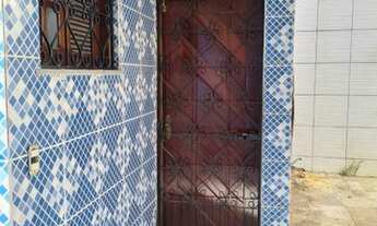 Imagem 2: Sobrado para venda possui 200 metros quadrados com 5 quartos em Passaré - Fortaleza - CE