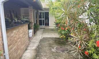 Imagem 6: Casa para venda com 180 metros com 3 quartos, sendo uma suite