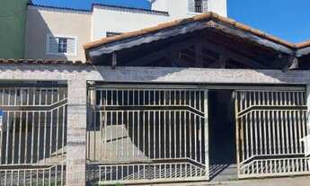 Imagem 2: Casa com salão comercial na Vila Passos a venda