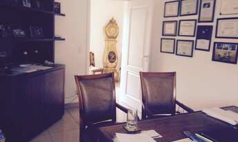 Imagem 2: Casa de condomínio para venda possui 534 metros quadrados com 5 quartos