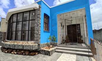 Imagem: Casa imperdível com Churrasqueira e área