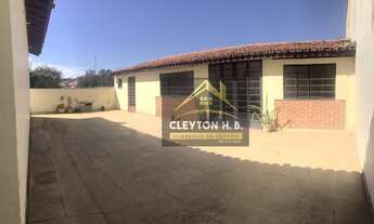 Imagem: Casa para venda possui 362 m2 AT - 132 m2