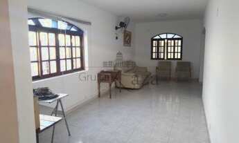 Imagem 6: Casa Residencial Comercial - Jacareí - Jardim Santa Maria - 2 Dormitórios - 250m²